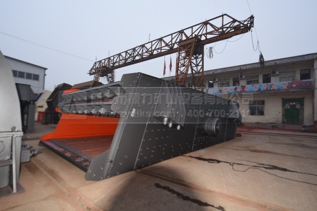 振動(dòng)篩設(shè)備