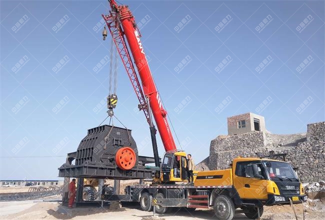砂石廠設(shè)備吊裝
