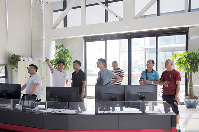 了解藍天環保智慧廠區中控系統